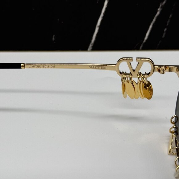 NEW VALENTINO VLS-174A SILVER GOLD WOMEN SUNGLASSES - Picture 8 of 12